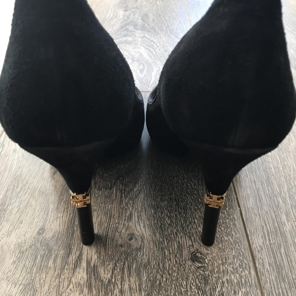 Tory Burch Bernice Suede Pumps - Picture 6 of 9